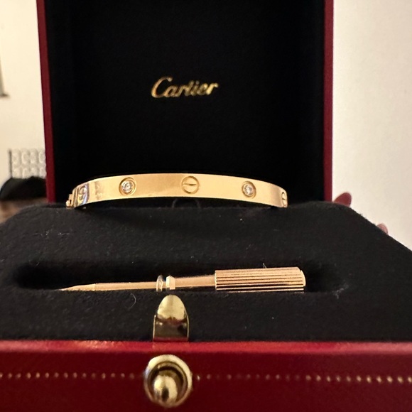 ✅ Cartier ⭐️  LOVE BRACELET, 4 DIAMONDS - Rose Gold - Size 18 - Picture 4 of 15